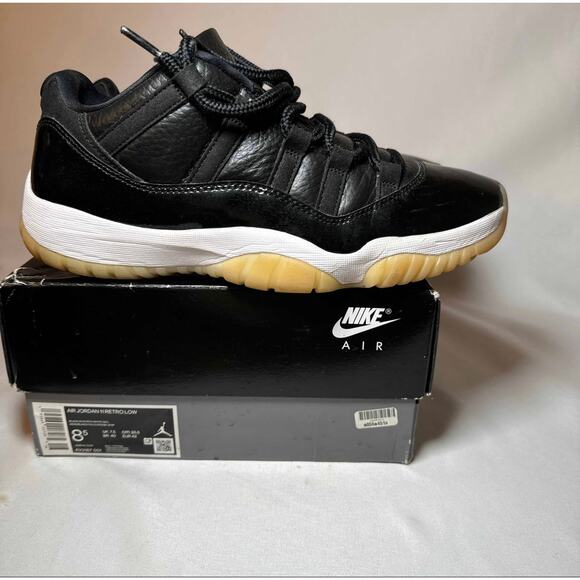 Size 8.5 - Nike Air Jordan 11 Retro Low 72-10 Men's Shoes